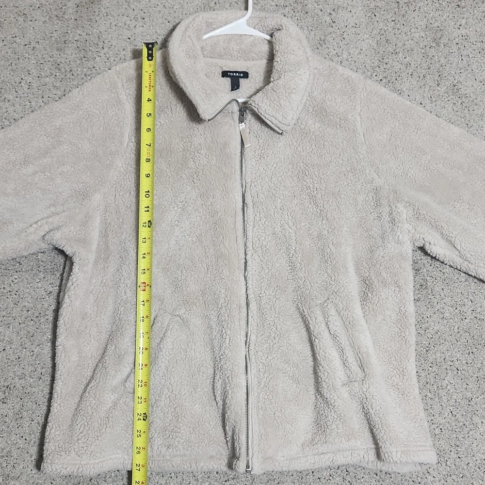 Torrid Sherpa Zip Up Jacket in Beige/Tan Size 4 (X) - Picture 9 of 11